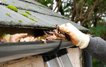gutter cleaning Lutterworth, Leicestershire